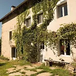L'ange : Entre Monts Et Vallées