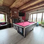 L'ange : Entre Monts Et Vallées