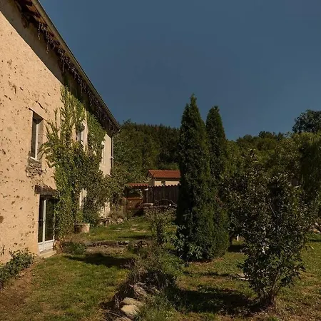 בית נופש L'ange : Entre Monts Et Vallees *